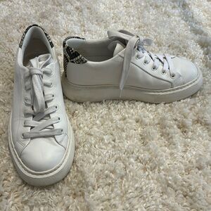 Vince sneakers size 7